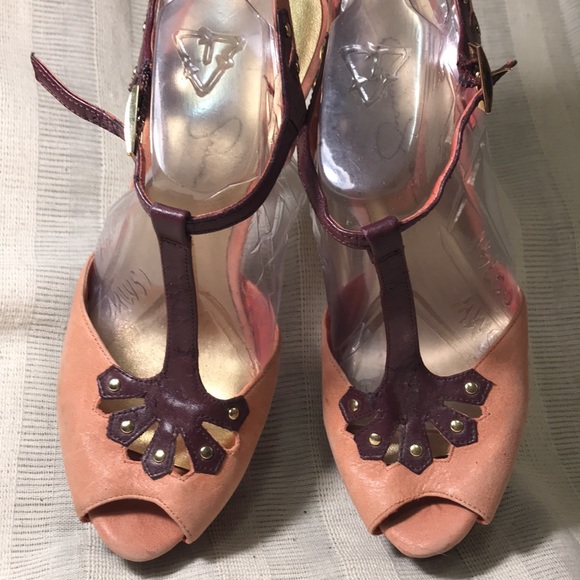 Jessica Simpson heels, 8.5 - Picture 3 of 7